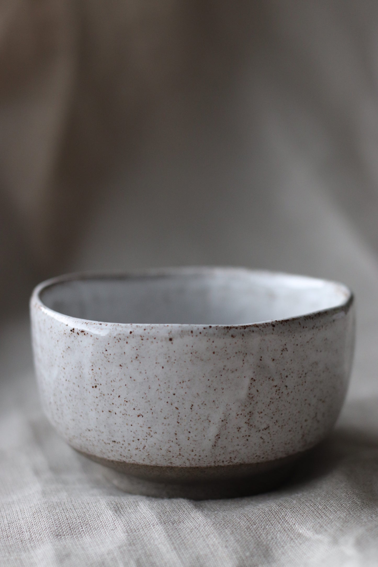 Matchan aloitussetti Raaka Rå  -design matchakulholla