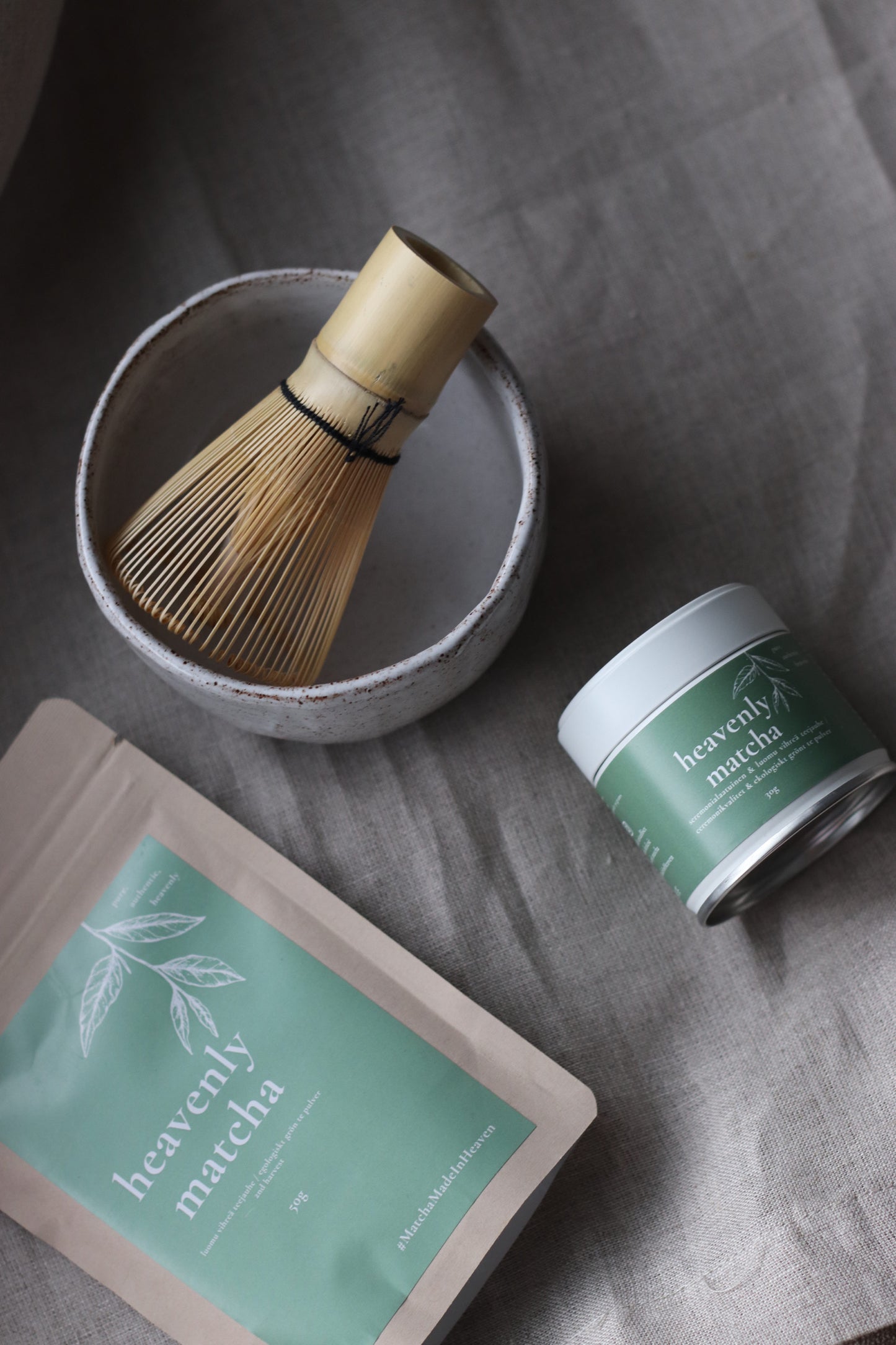 Matchan aloitussetti Raaka Rå  -design matchakulholla