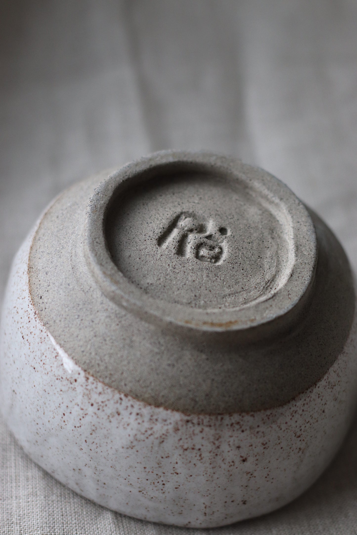 Matchan aloitussetti Raaka Rå  -design matchakulholla